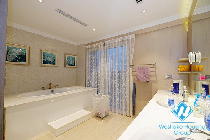 Gorgeous L building apartment for rent in Ciputra, Tay Ho, Hanoi